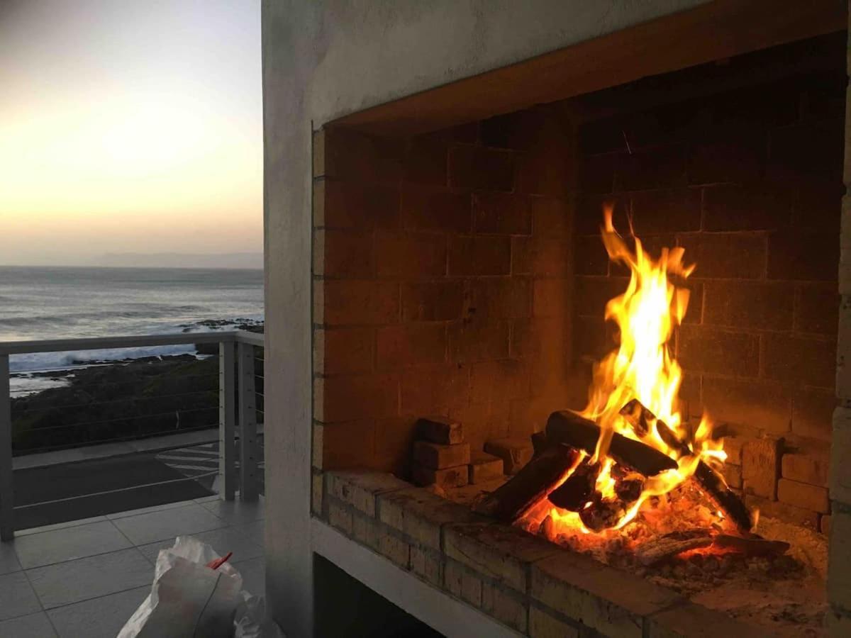 Ons C-Huis - Gansbaai Seafront Accommodation, Back-Up Power Kültér fotó