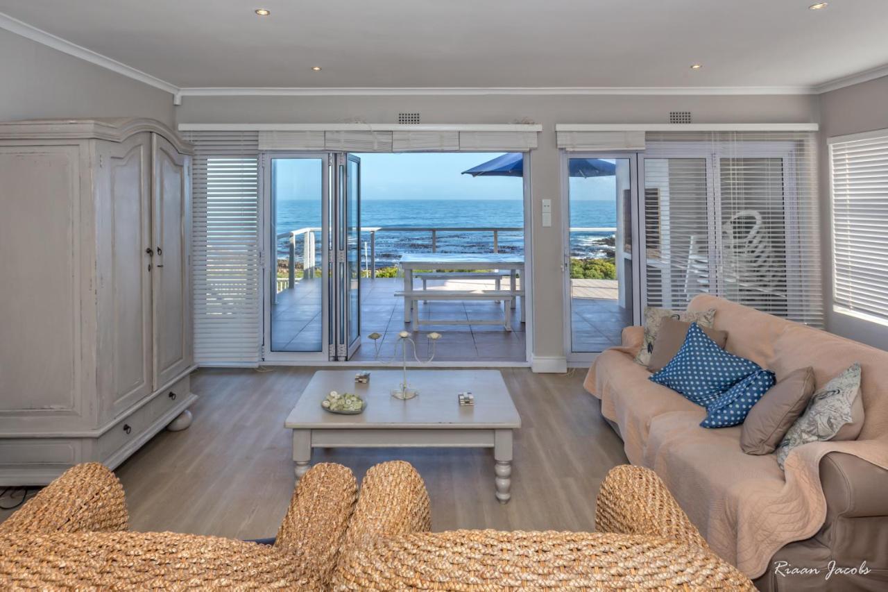 Ons C-Huis - Gansbaai Seafront Accommodation, Back-Up Power Kültér fotó