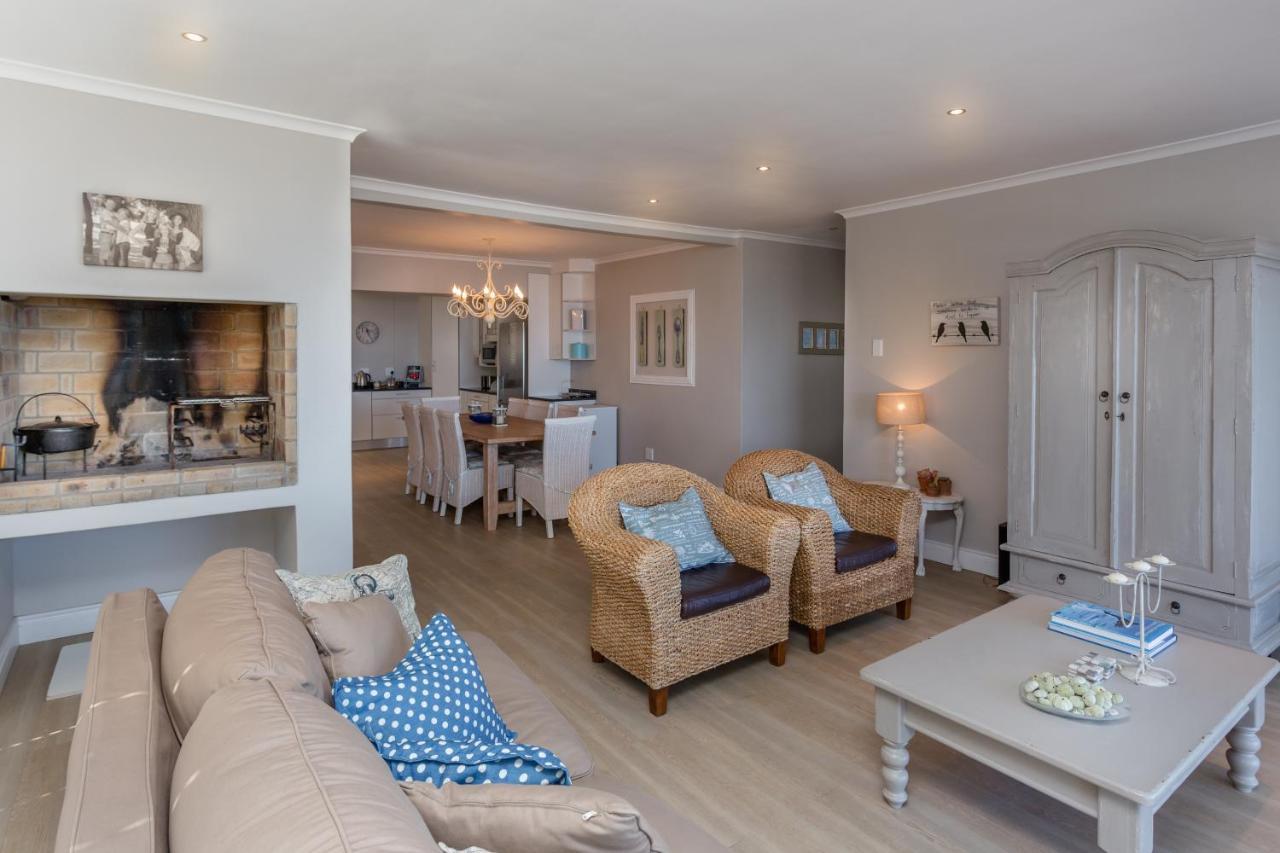 Ons C-Huis - Gansbaai Seafront Accommodation, Back-Up Power Kültér fotó